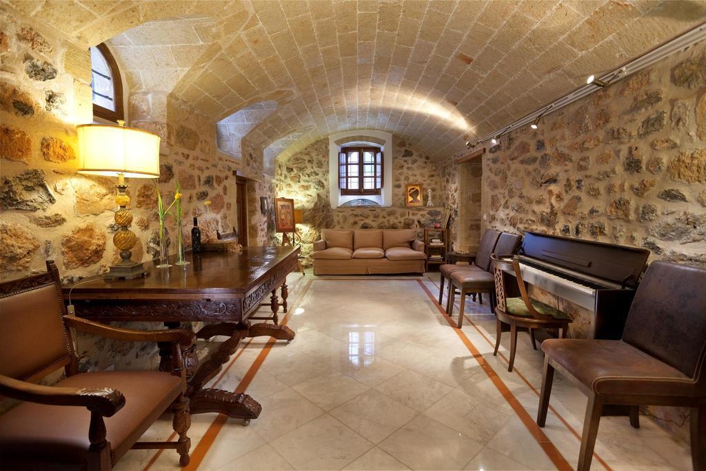 Theophano Art Hotel Монемвазия Экстерьер фото