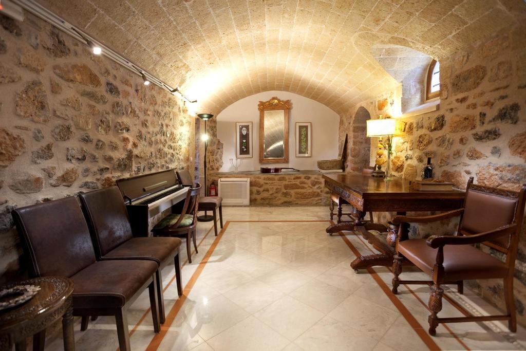 Theophano Art Hotel Монемвазия Экстерьер фото